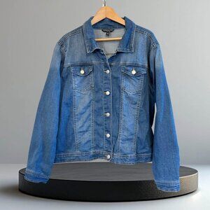 Women’s Classic Blue Baccini Two-Tone Denim Jacket-Size 2X-Plus Size‎